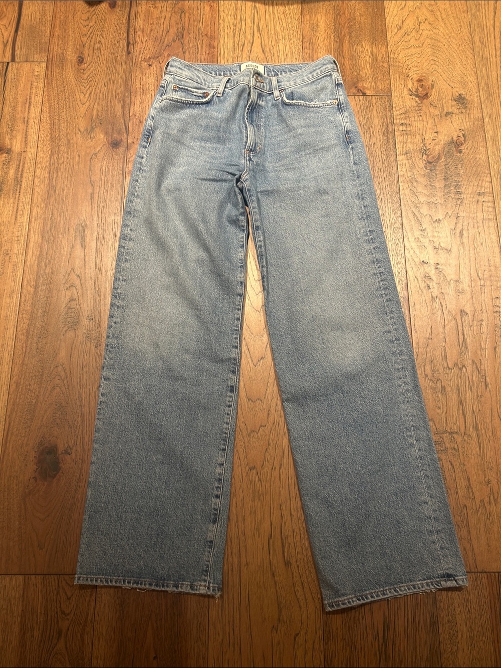 Agolde High-Rise Straight Jeans in Light Wash Blue - Picture 5 of 8